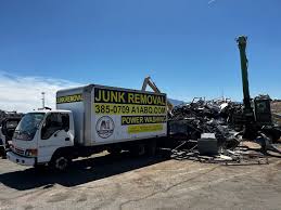 Best Attic Cleanout  in Phillipsburg, KS